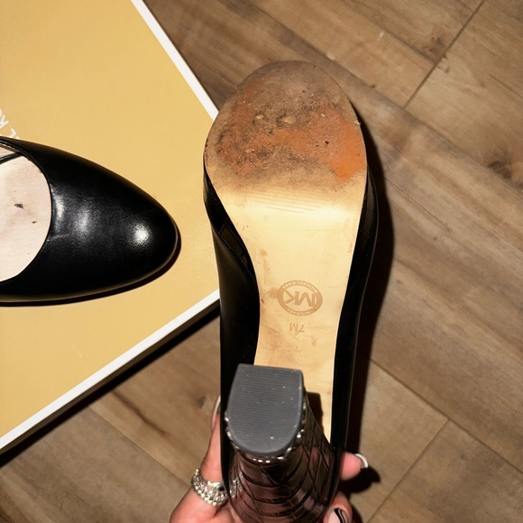 Michael Kors leather heels - Picture 10 of 10